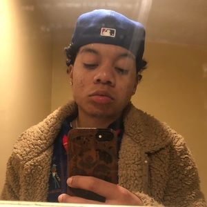 Meet your Posher, Cedric